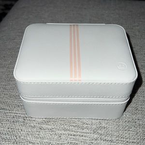 NWOT Gorjana Jewelry Box